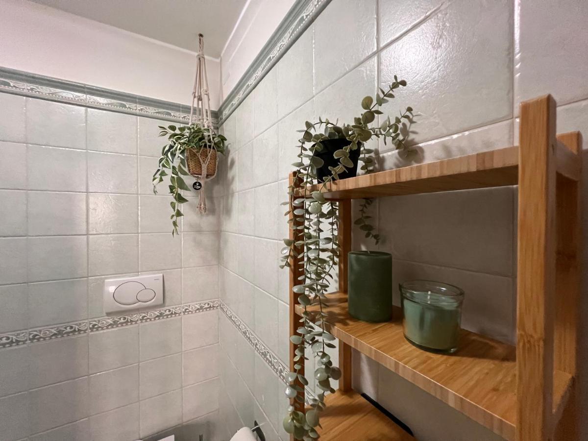 Shelby House Apartamento Senago Exterior foto